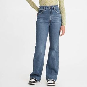 NWT Levi's Premium 70'S High-Rise Flare Jeans 26 x 32